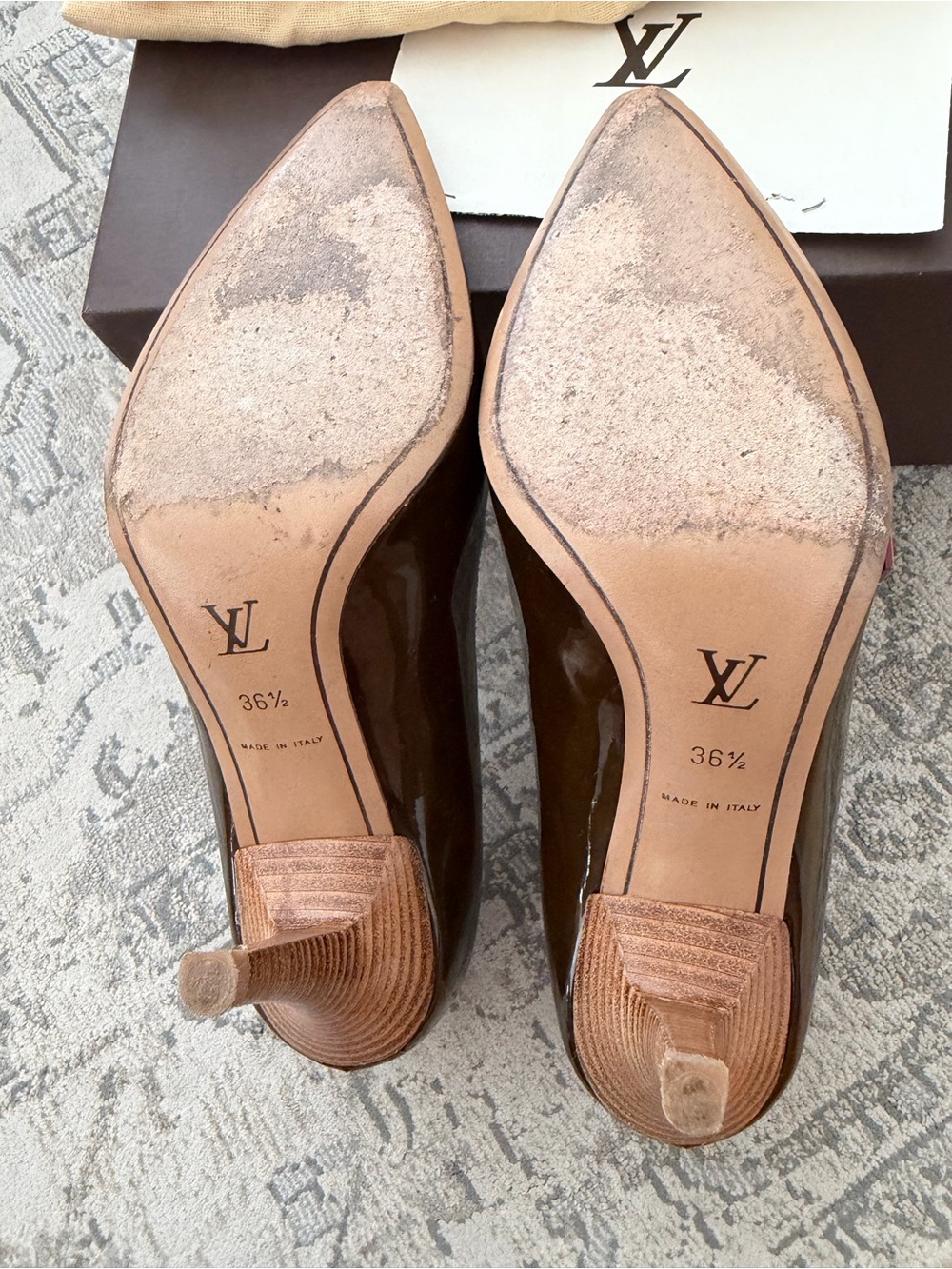 LOUIS VUITTON Brown Patent Leather Pointed 3” heels with leather Strap - Picture 5 of 6